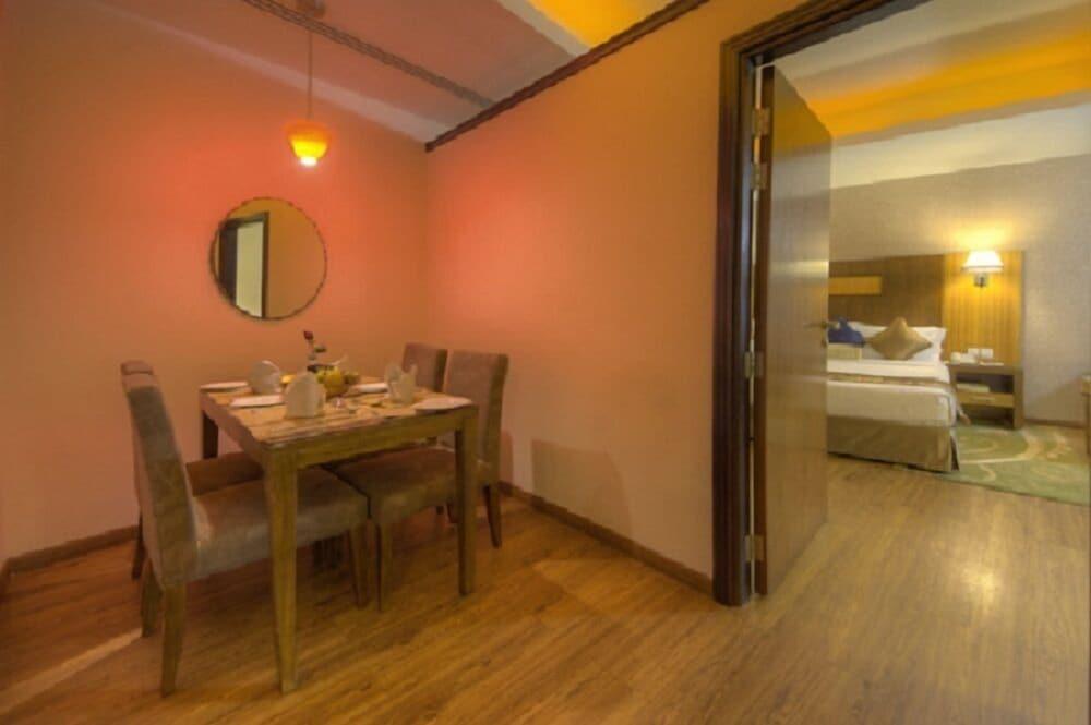 Fortune Pearl Hotel Дубай Экстерьер фото