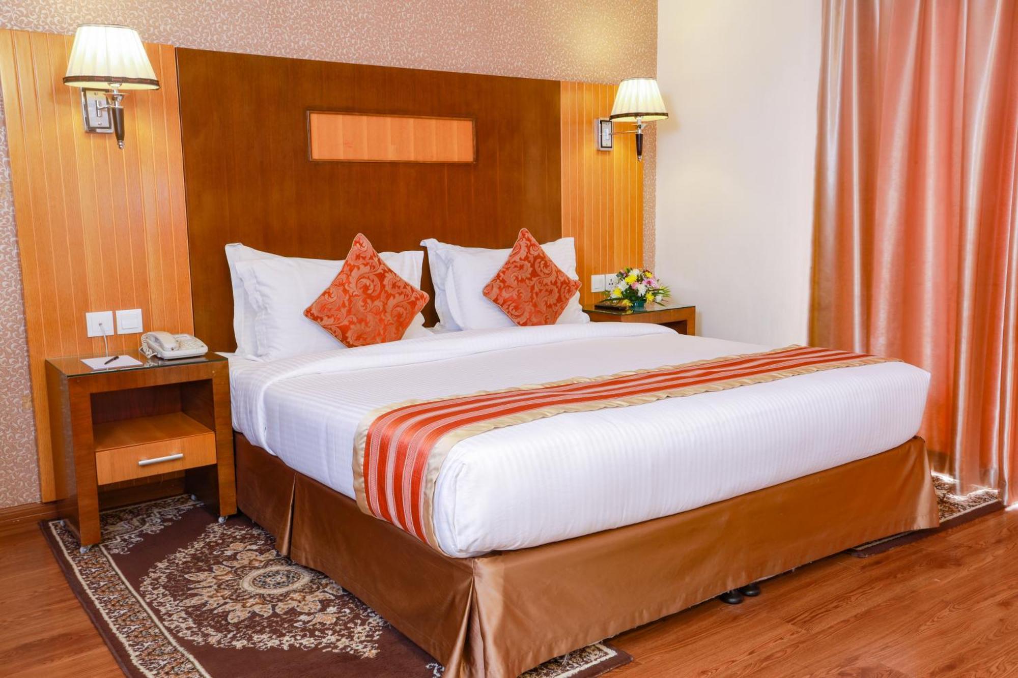 Fortune Pearl Hotel Дубай Экстерьер фото